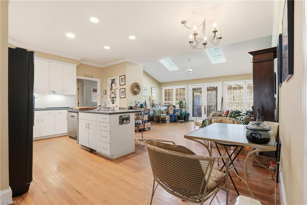 5307 Century Oaks Drive