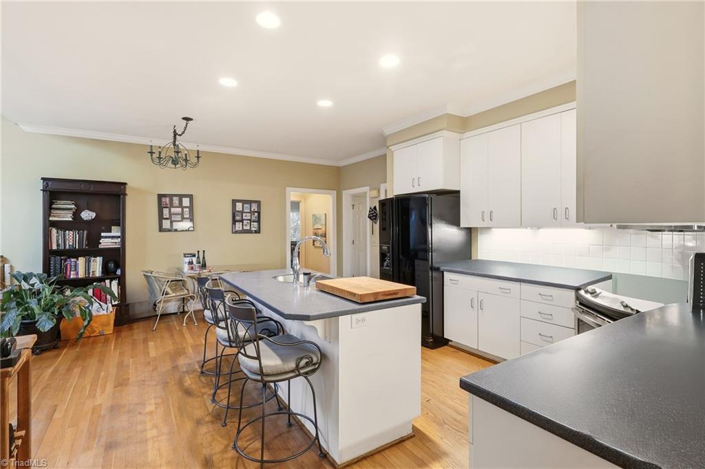 5307 Century Oaks Drive