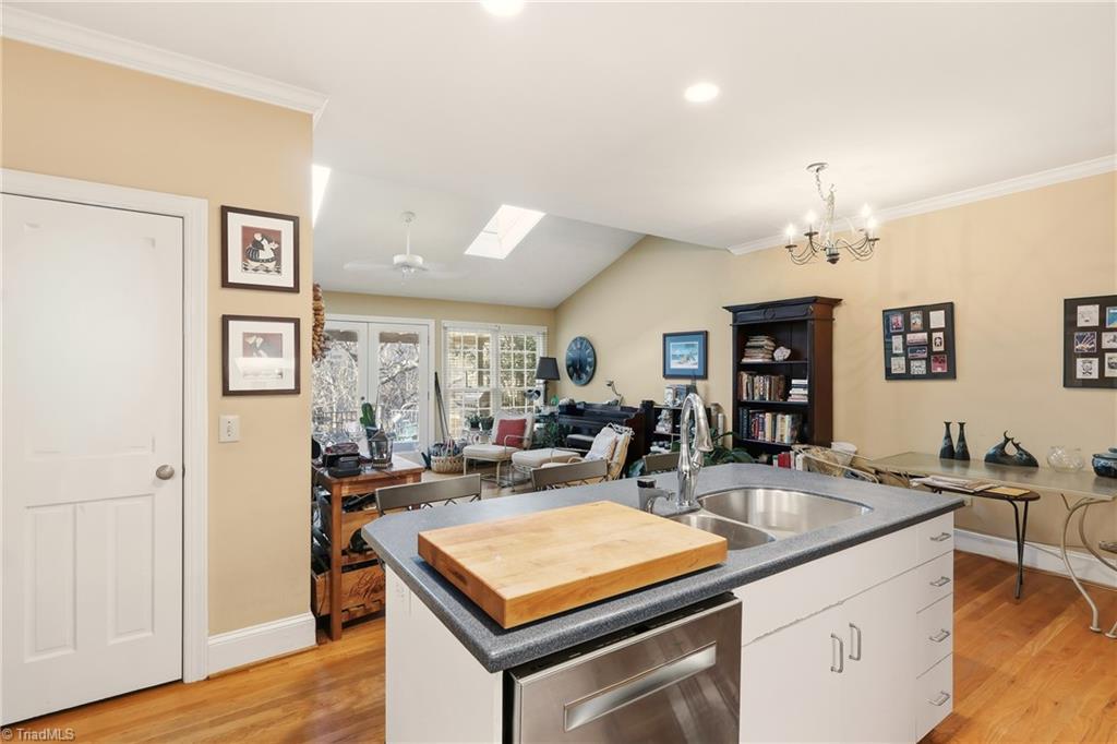 5307 Century Oaks Drive