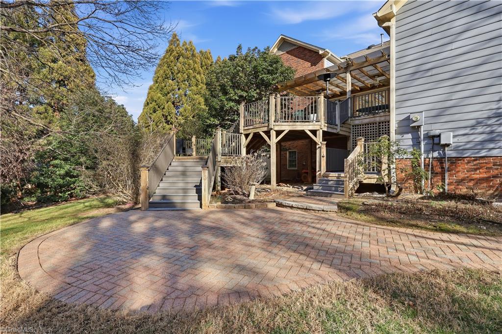 5307 Century Oaks Drive