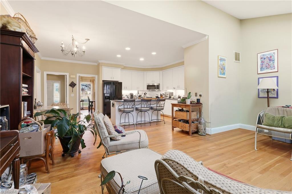 5307 Century Oaks Drive