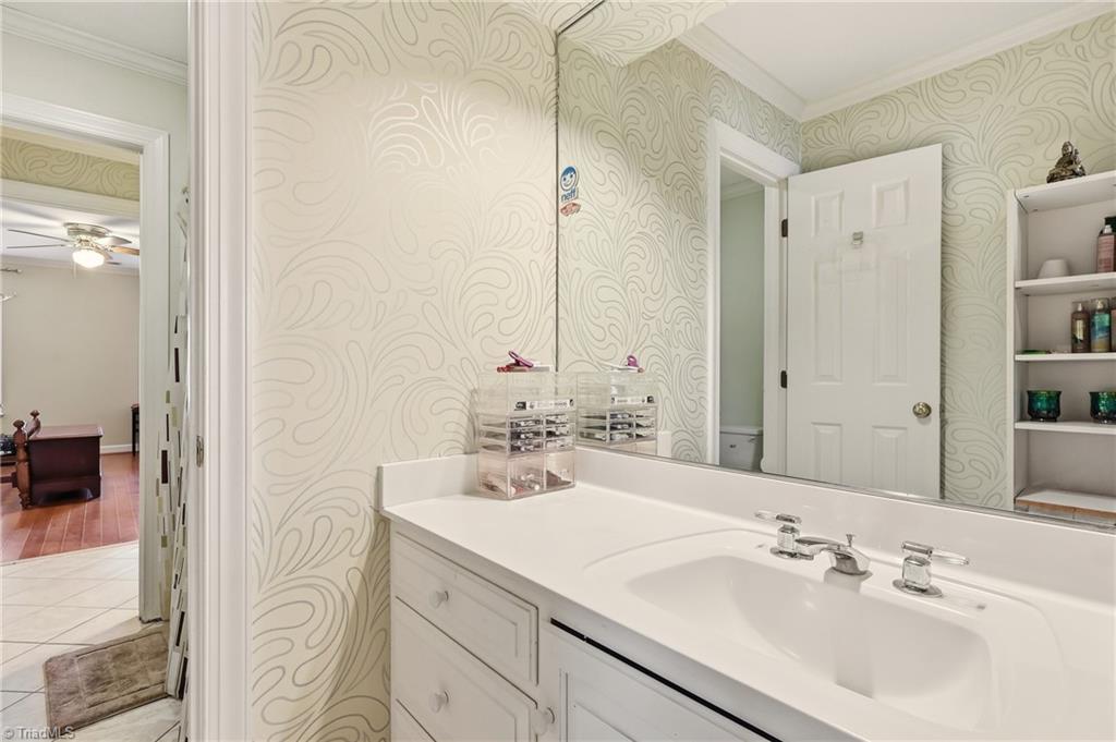 5307 Century Oaks Drive