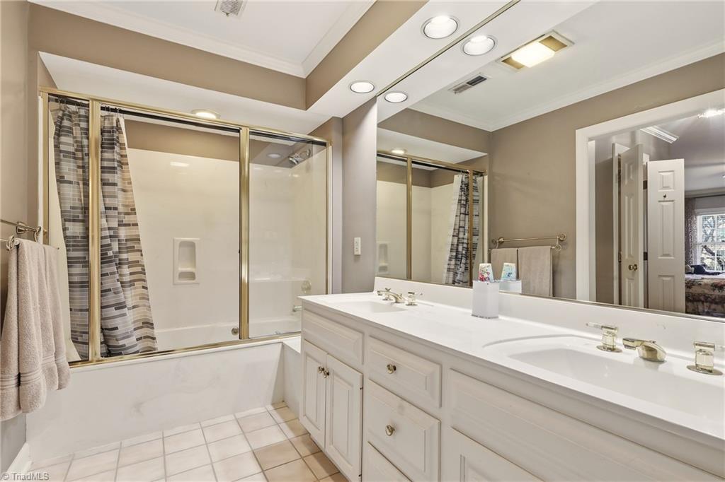 5307 Century Oaks Drive