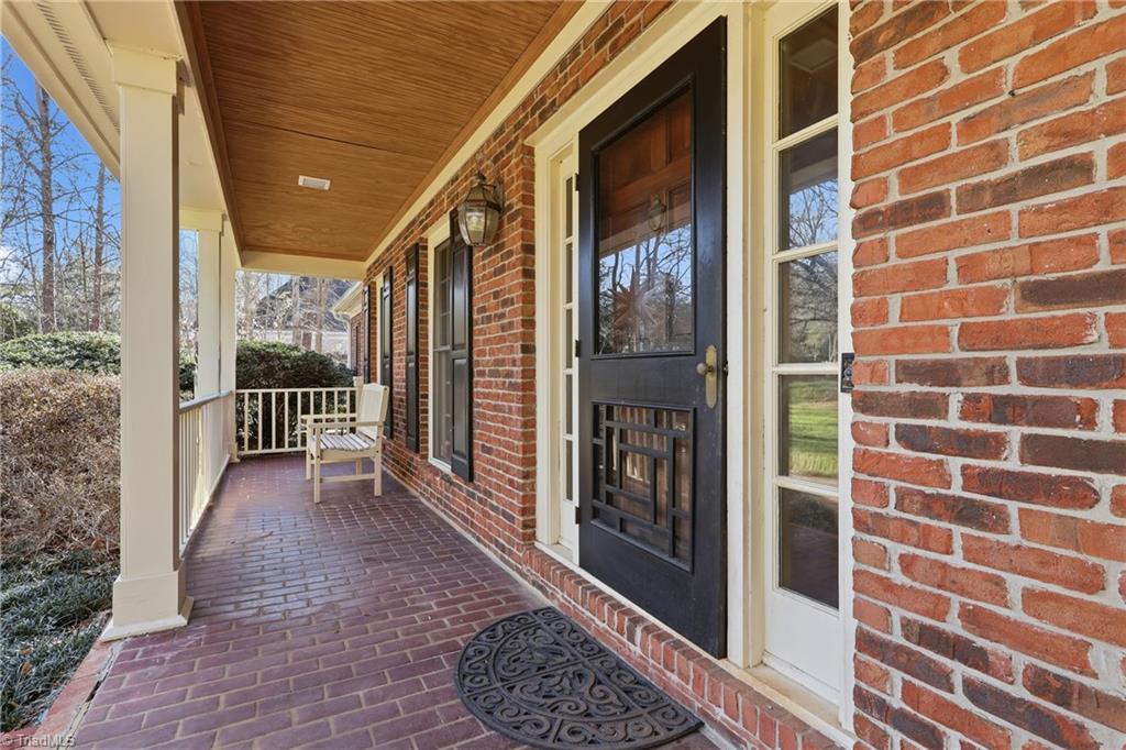 5307 Century Oaks Drive