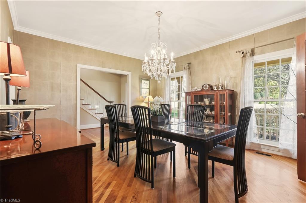 5307 Century Oaks Drive