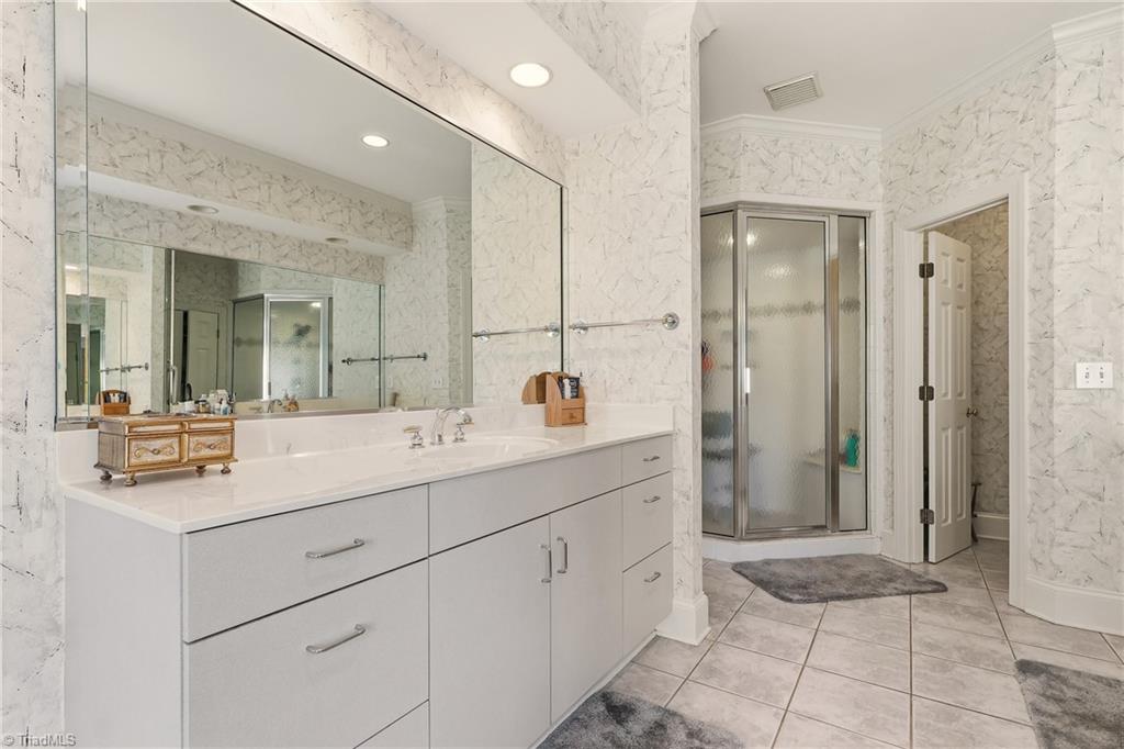 5307 Century Oaks Drive