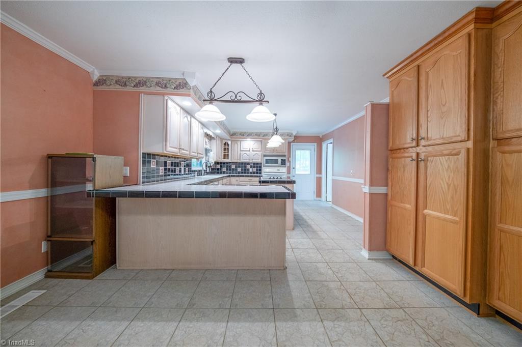 5218 Bear Creek Road, Winston-Salem