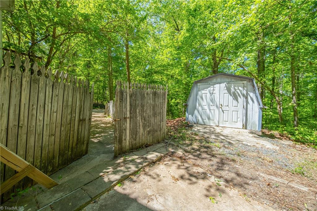 5218 Bear Creek Road, Winston-Salem