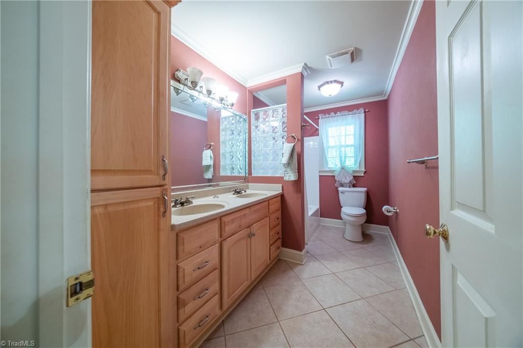 5218 Bear Creek Road, Winston-Salem