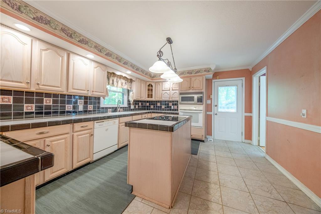 5218 Bear Creek Road, Winston-Salem