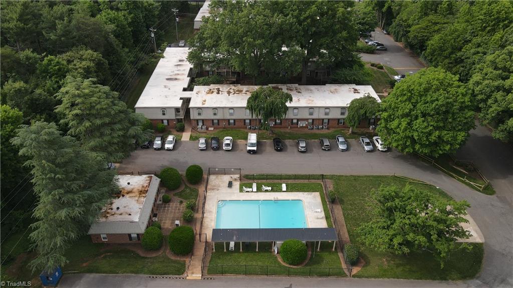 3820 Country Club Road, Winston-Salem Unit: E