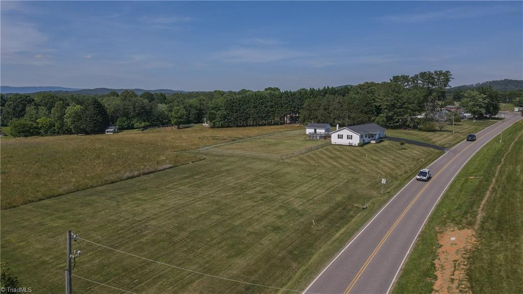 817 Holly Springs Road