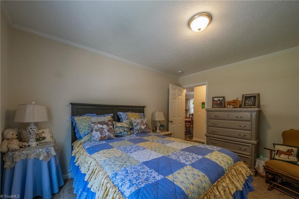 8955 Dennis Road