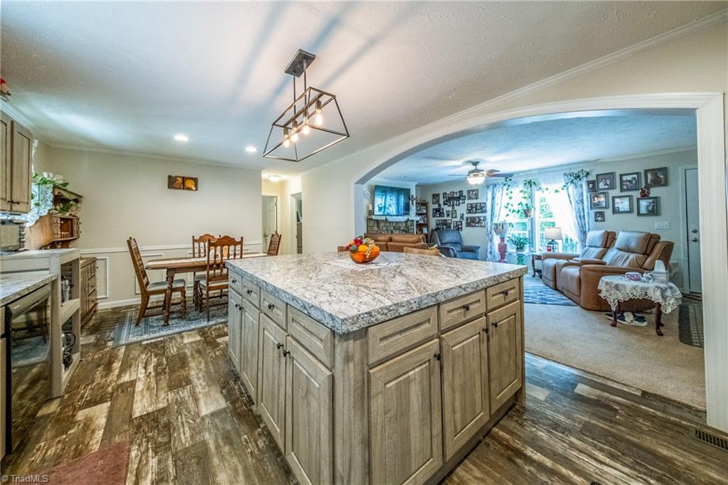 8955 Dennis Road