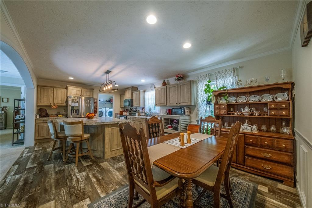 8955 Dennis Road
