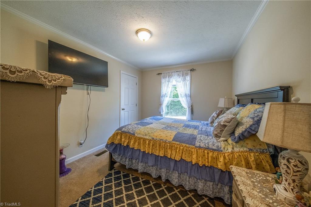 8955 Dennis Road