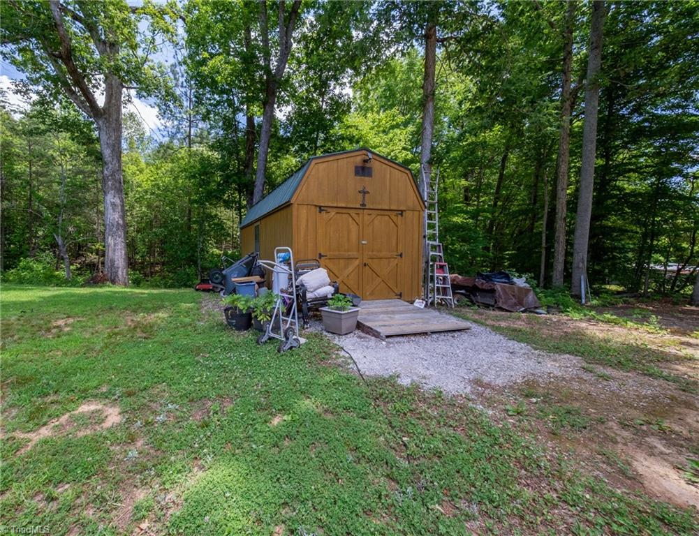 8955 Dennis Road