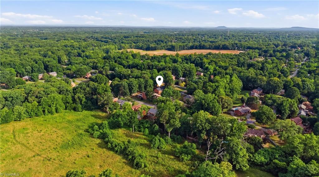 1832 Hunters Forest Drive, Winston-Salem
