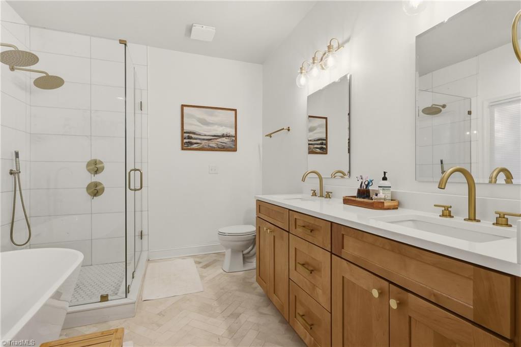1832 Hunters Forest Drive, Winston-Salem