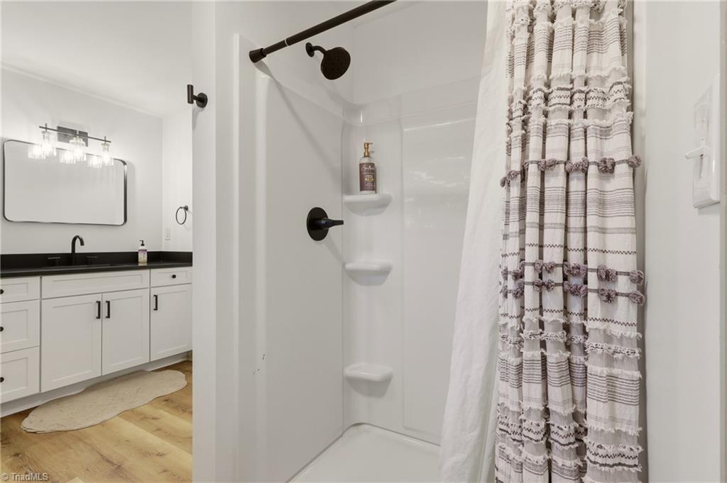 1832 Hunters Forest Drive, Winston-Salem