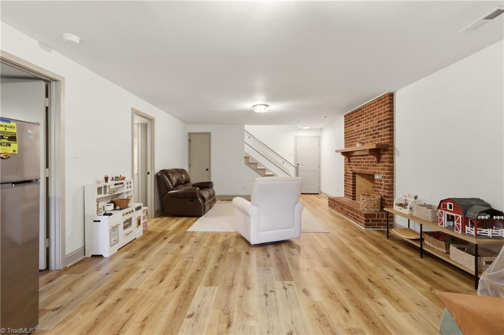 1832 Hunters Forest Drive, Winston-Salem