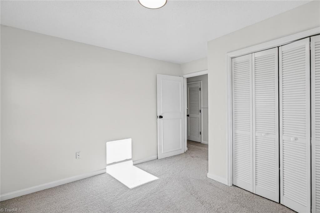 5785 Gumtree Road, Winston-Salem