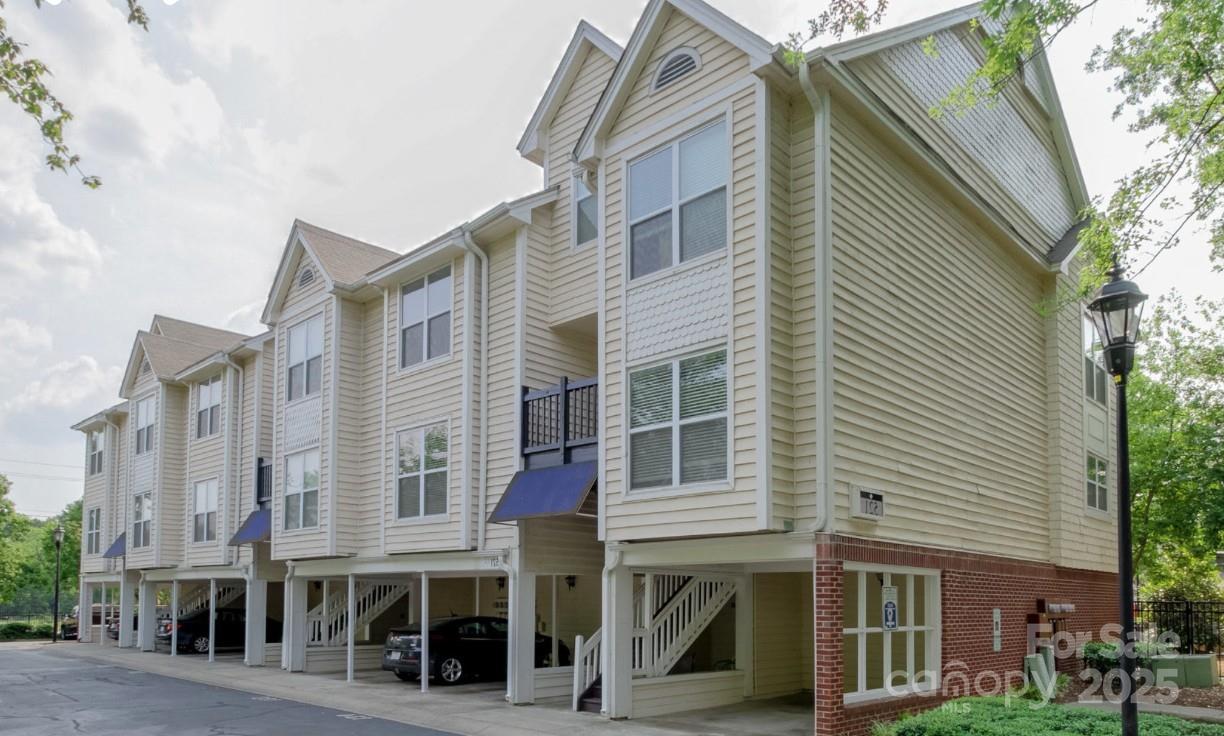 529 N Graham Street Unit: 3G