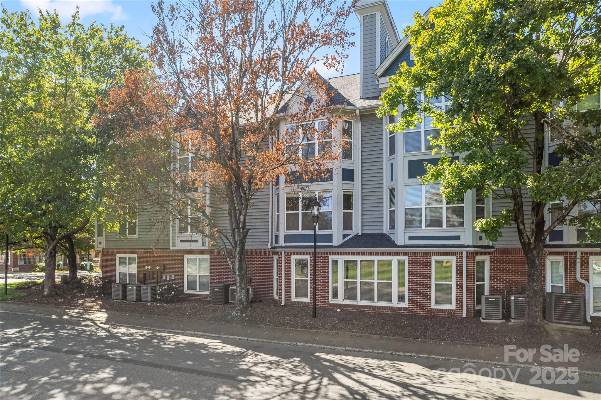 529 N Graham Street Unit: 3G