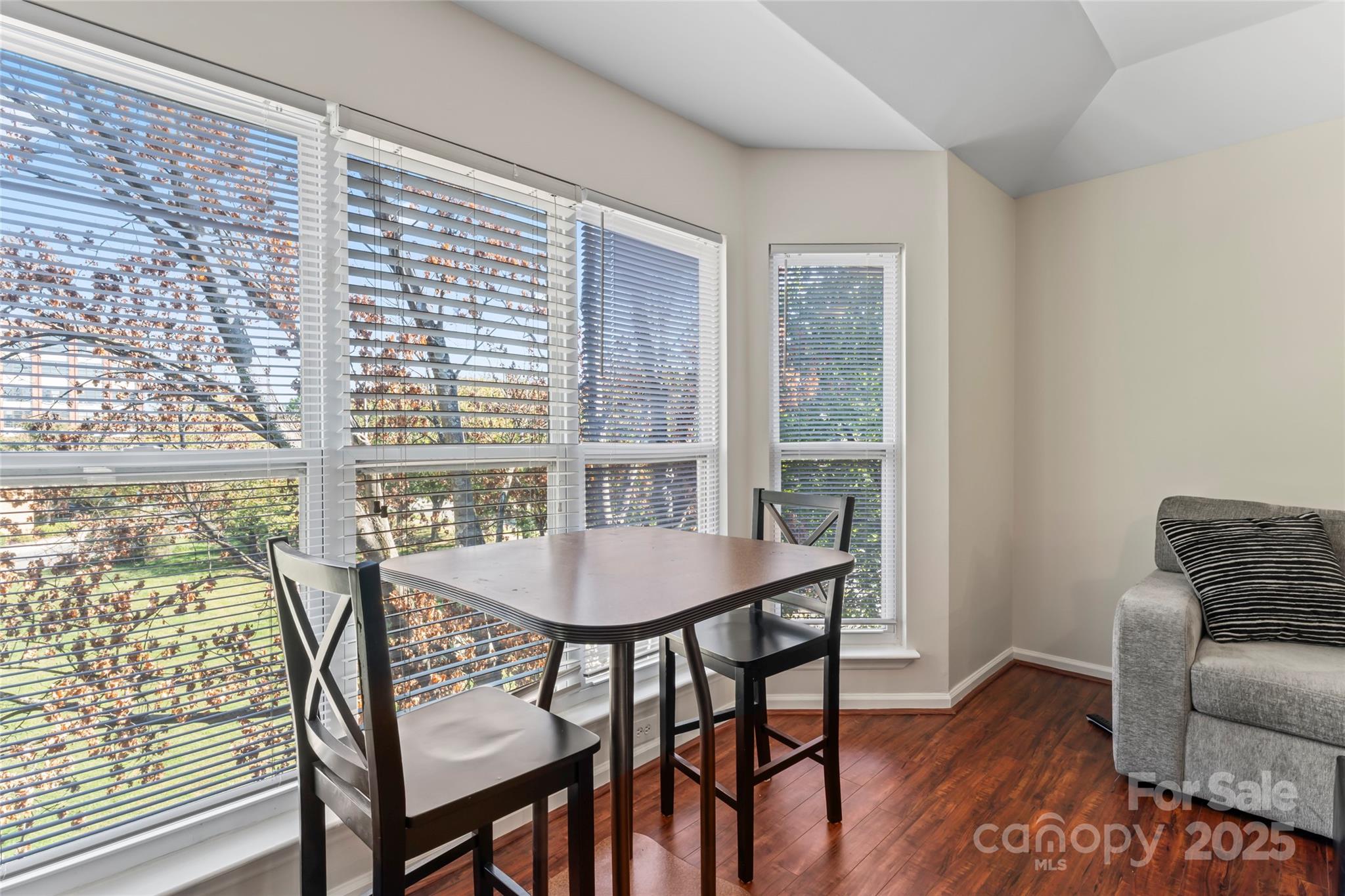 529 N Graham Street Unit: 3G