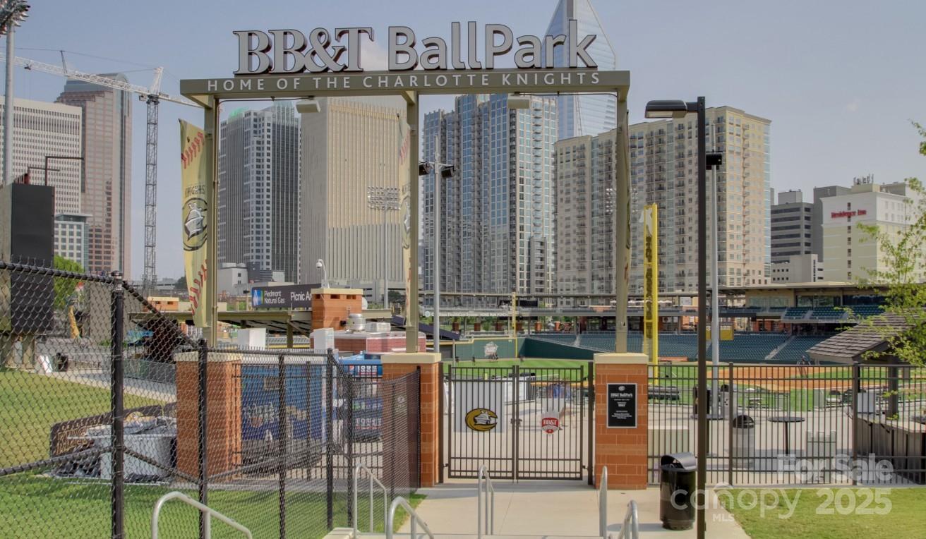 529 N Graham Street Unit: 3G