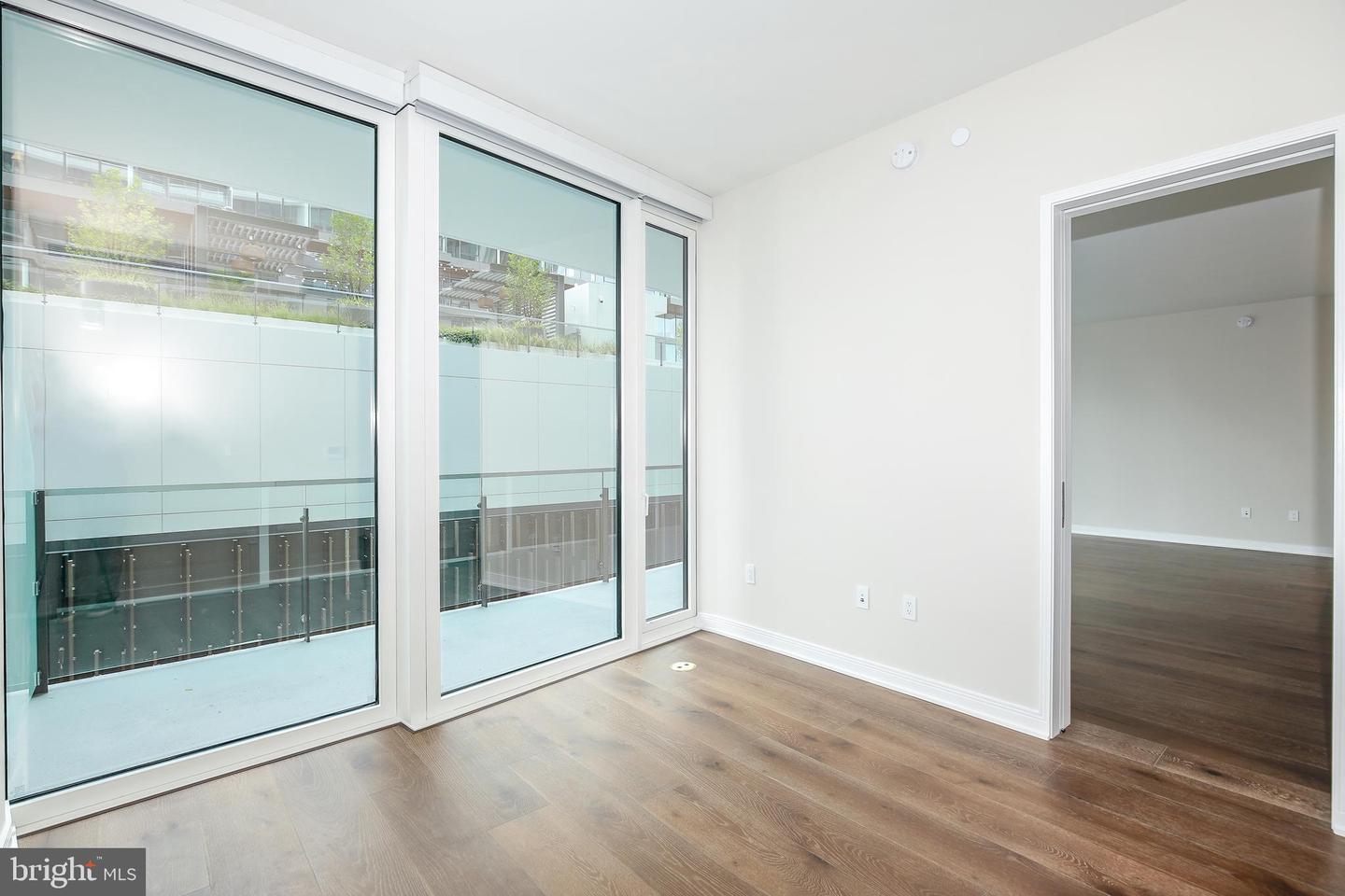 601 Wharf St SW #506