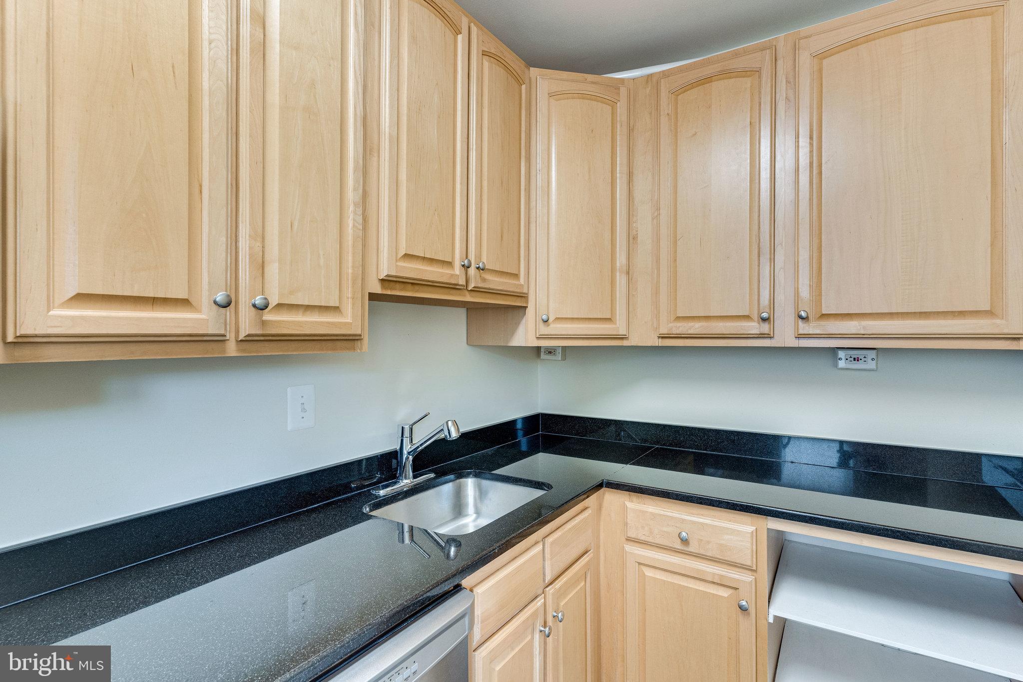3024 Wisconsin AVENUE NW Unit: 205