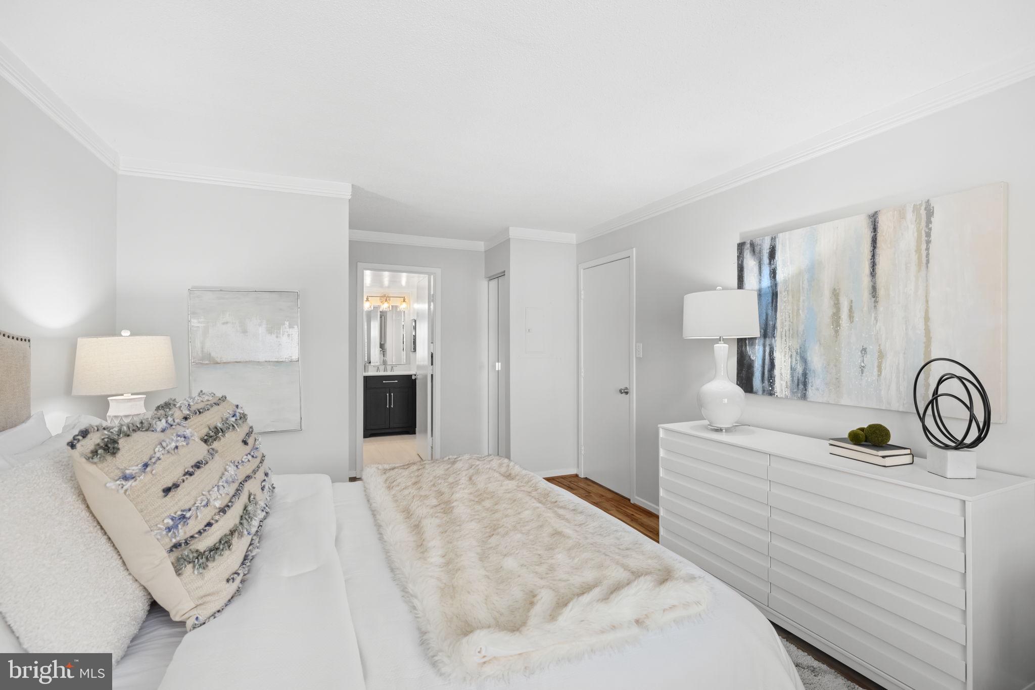2111 Wisconsin AVENUE NW Unit: 602