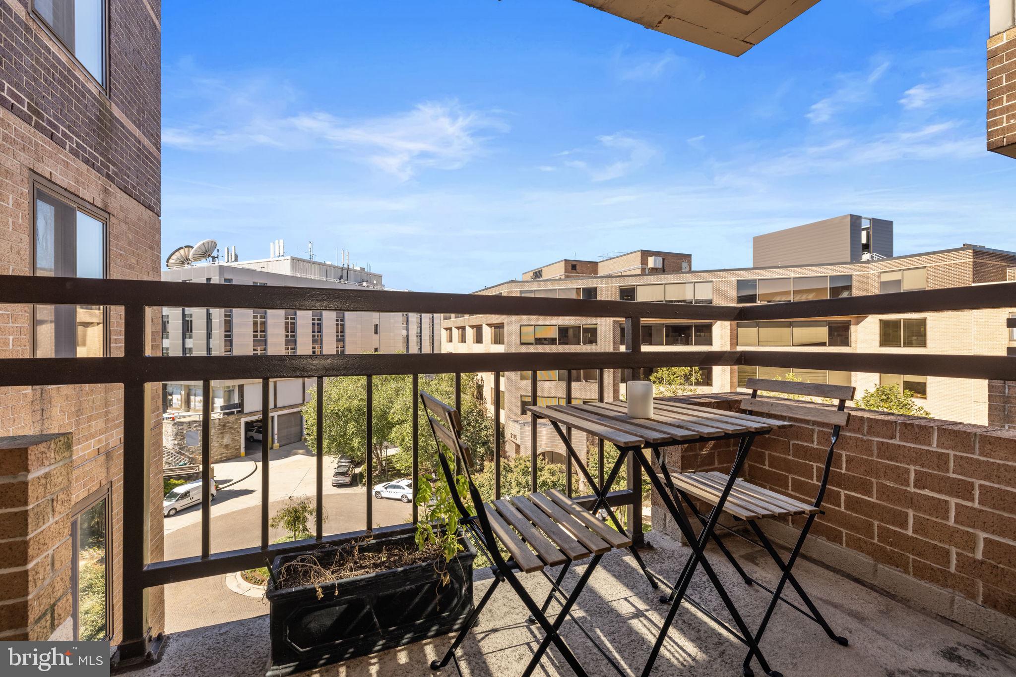 2111 Wisconsin AVENUE NW Unit: 602