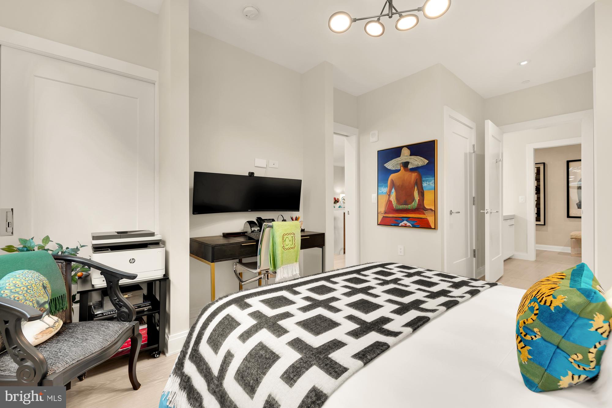 1427 Rhode Island Ave NW #404