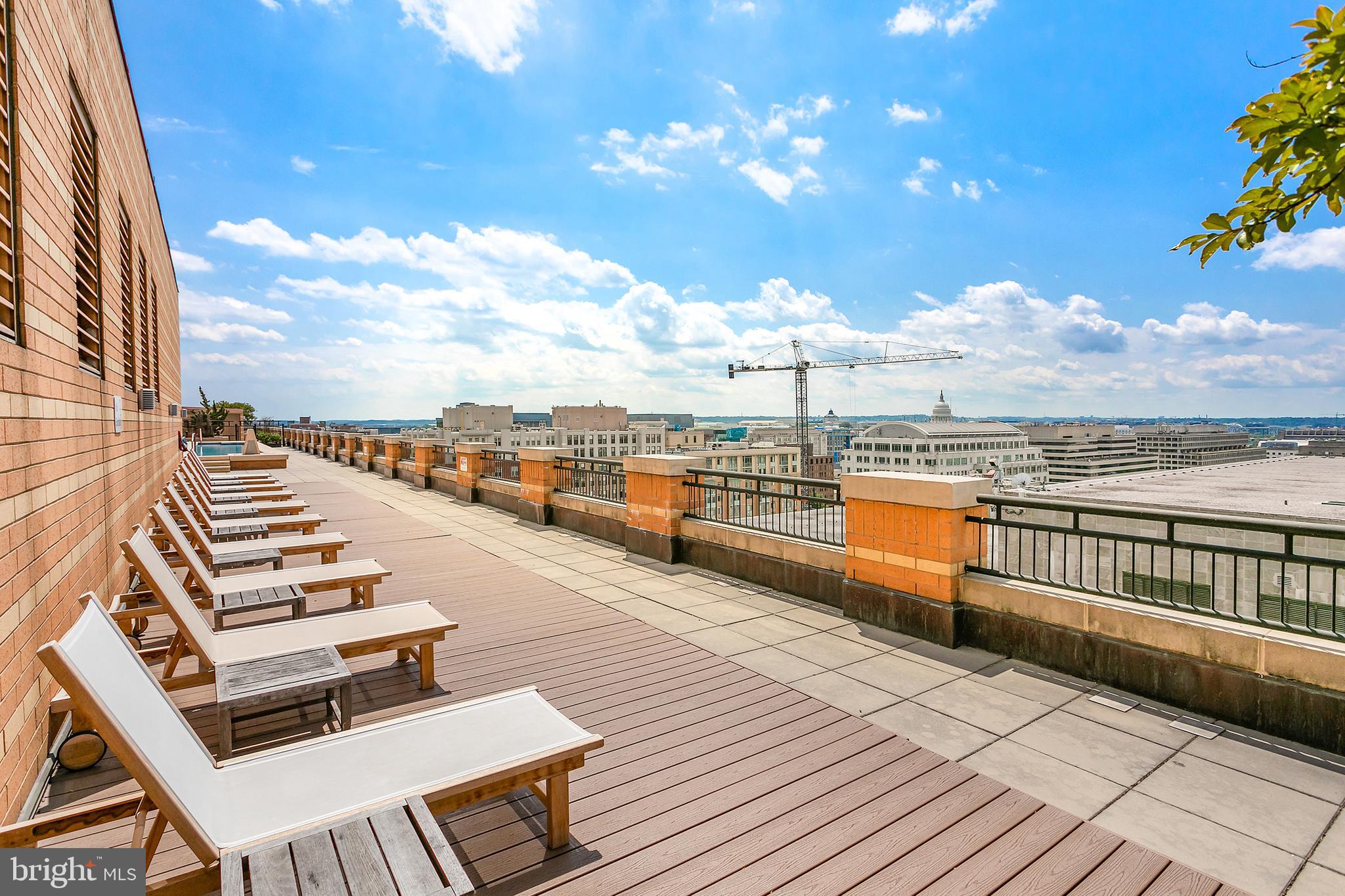 400 Massachusetts Ave NW #410