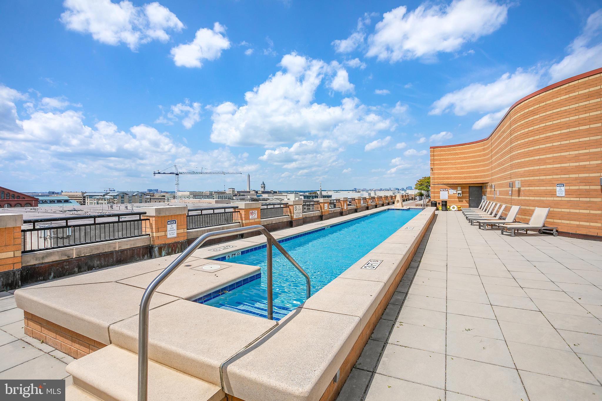 400 Massachusetts Ave NW #410