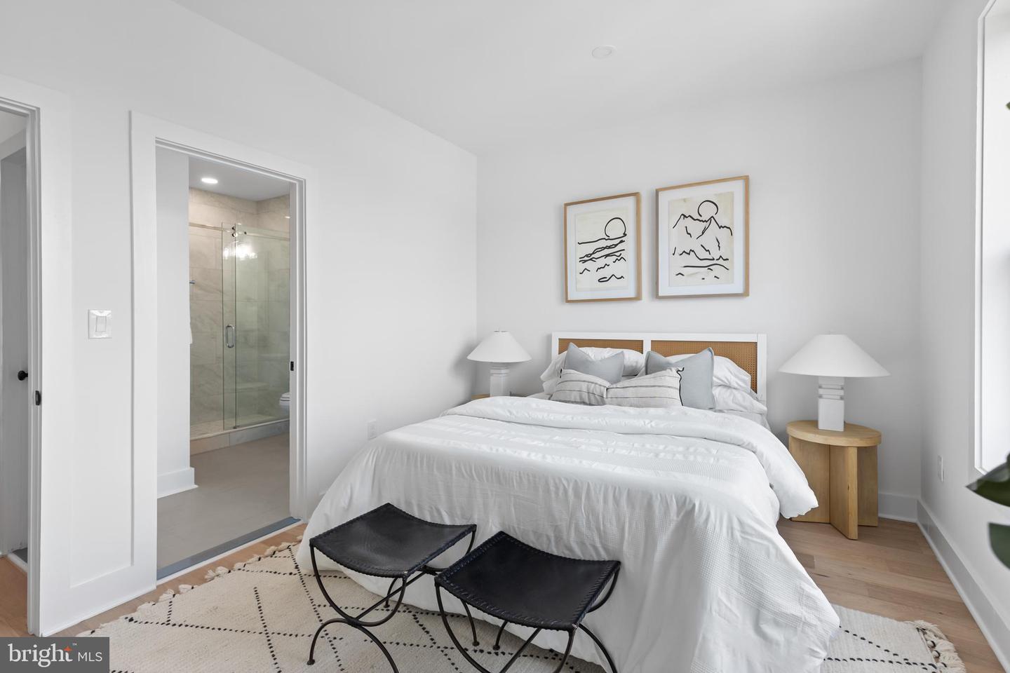 1214 Meigs Pl NE #4