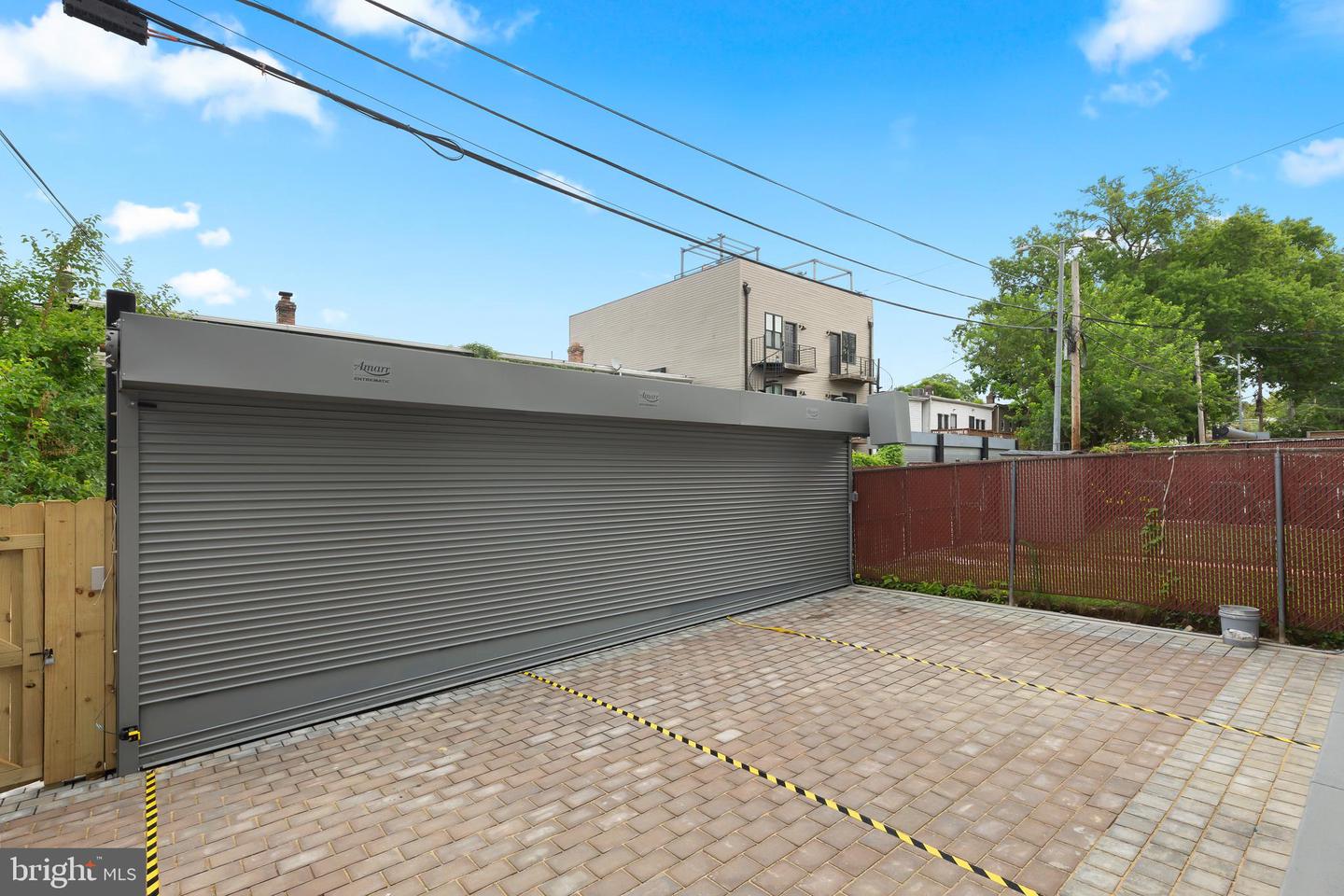 1214 Meigs Pl NE #4