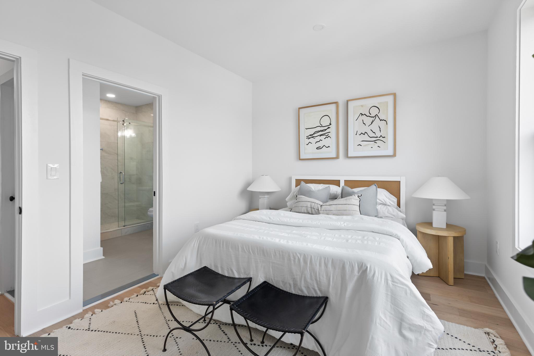 1214 Meigs Pl NE #4