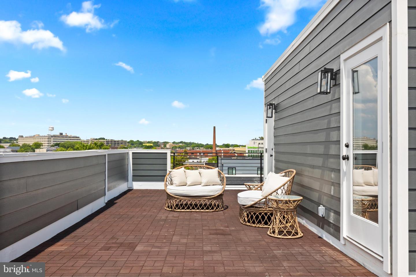 1214 Meigs Pl NE #4