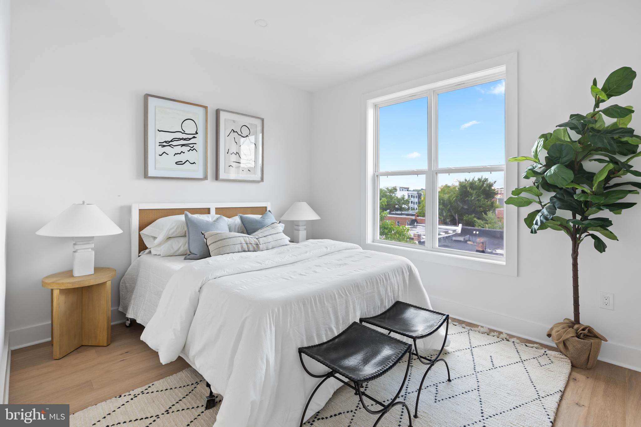 1214 Meigs Pl NE #4