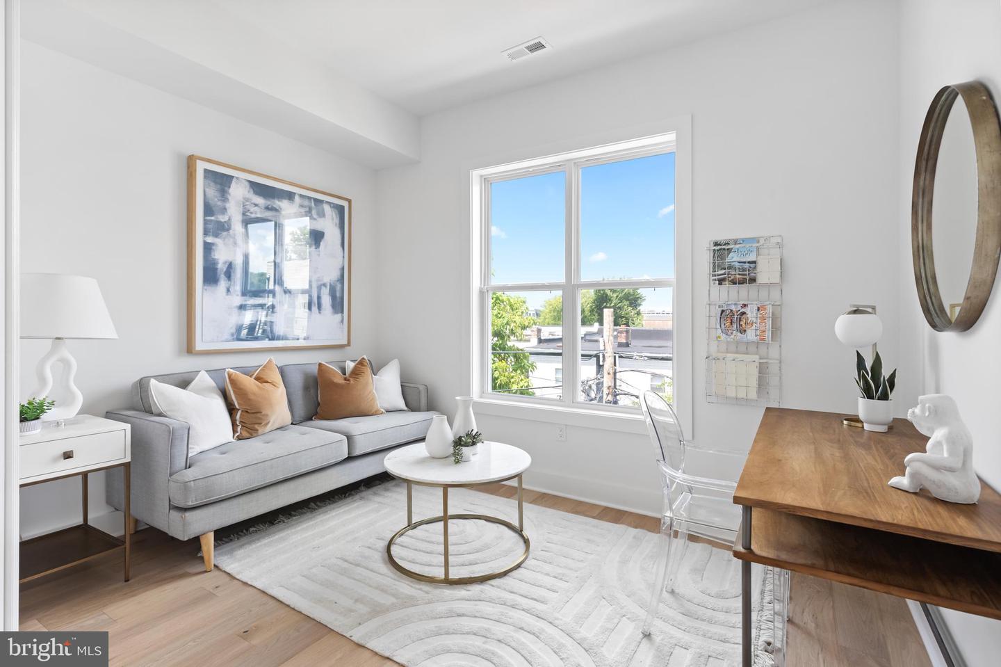 1214 Meigs Pl NE #4