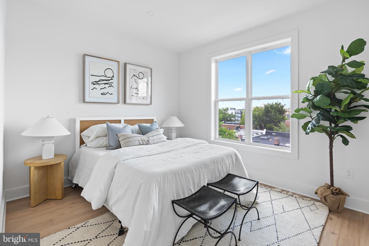 1214 Meigs Pl NE #4