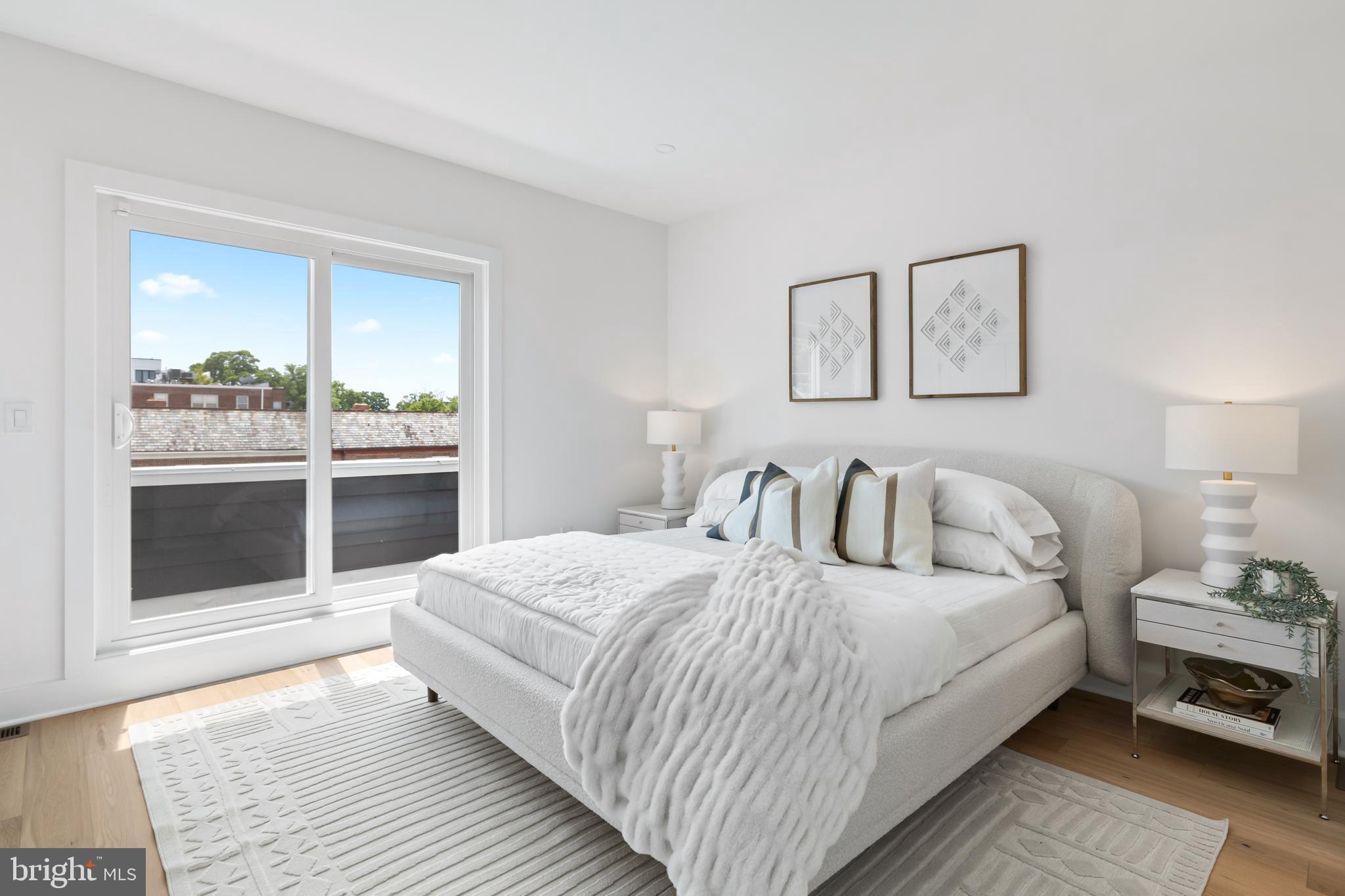 1214 Meigs Pl NE #4