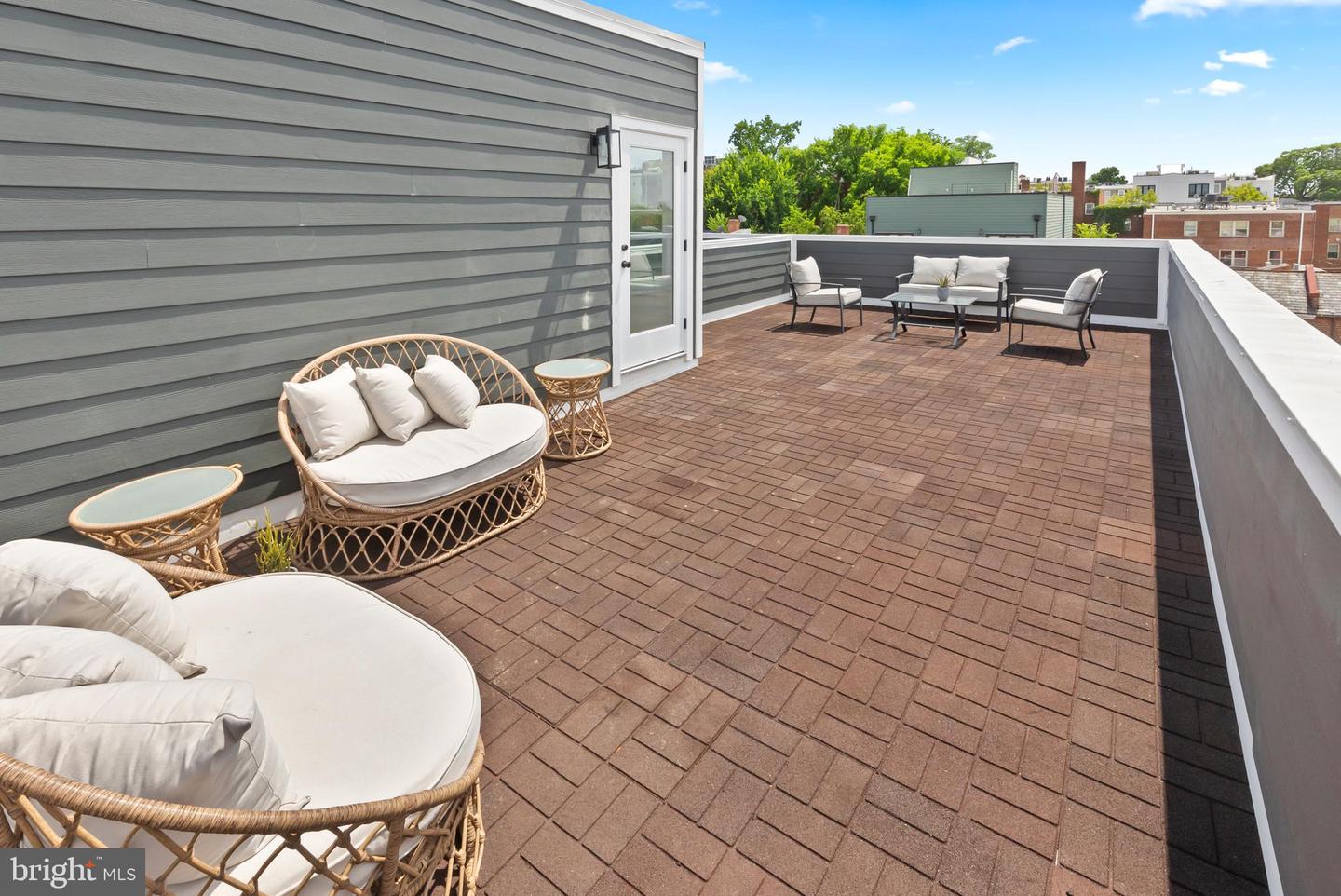 1214 Meigs Pl NE #4