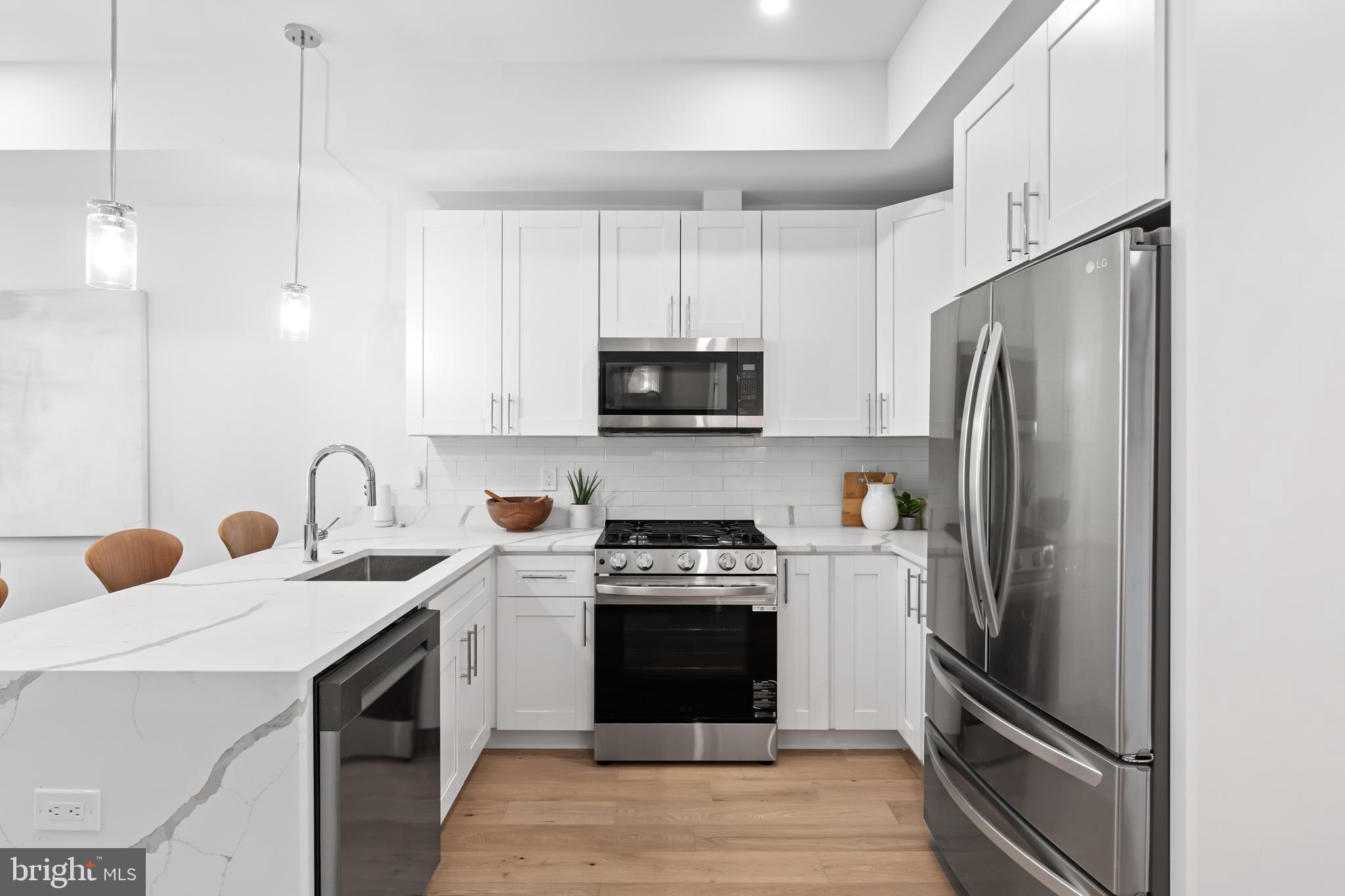 1214 Meigs Pl NE #4