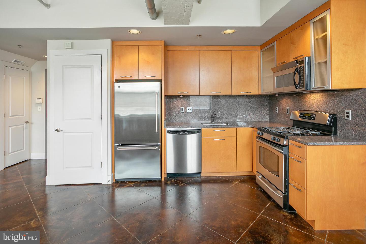 916 G St NW #505