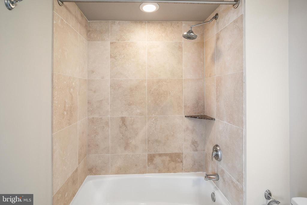 916 G St NW #505