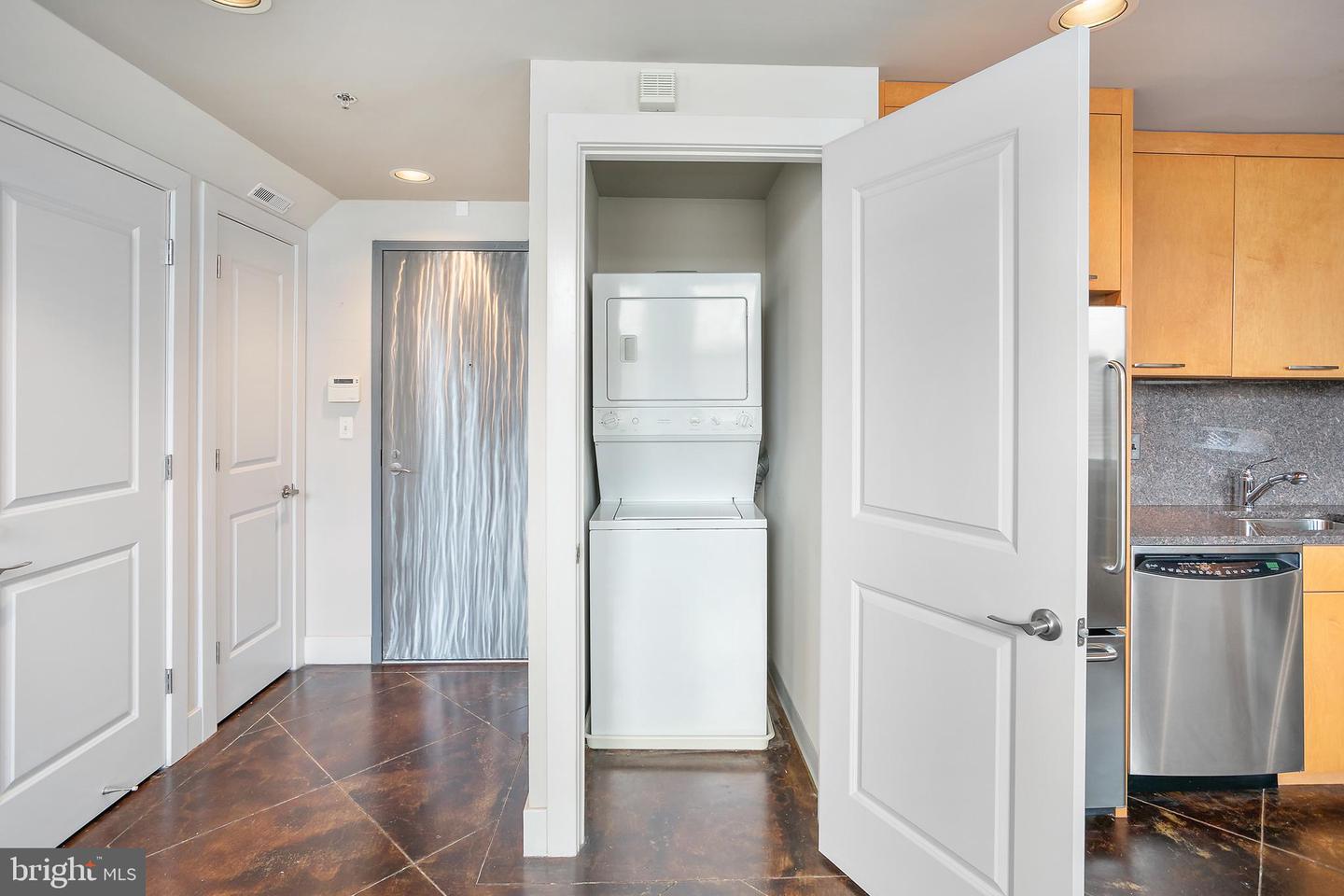 916 G St NW #505